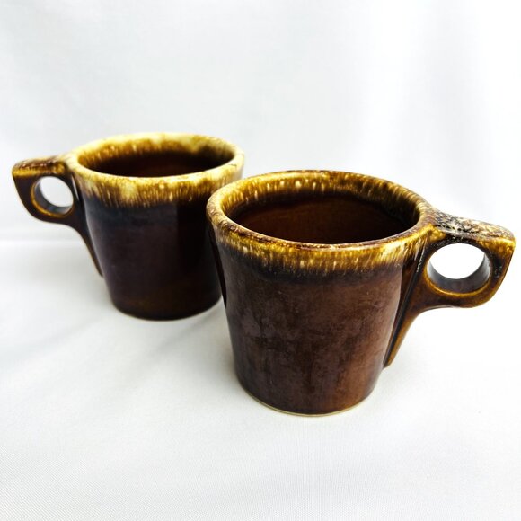 Hull Brown Drip Glaze Creamer & TWO O-Ring Mugs Vintage Farmhouse Pottery USA - Picture 6 of 12